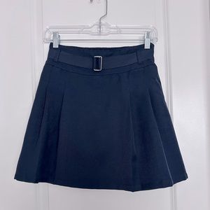 Izod Navy Blue Pleated Skort - NWOT